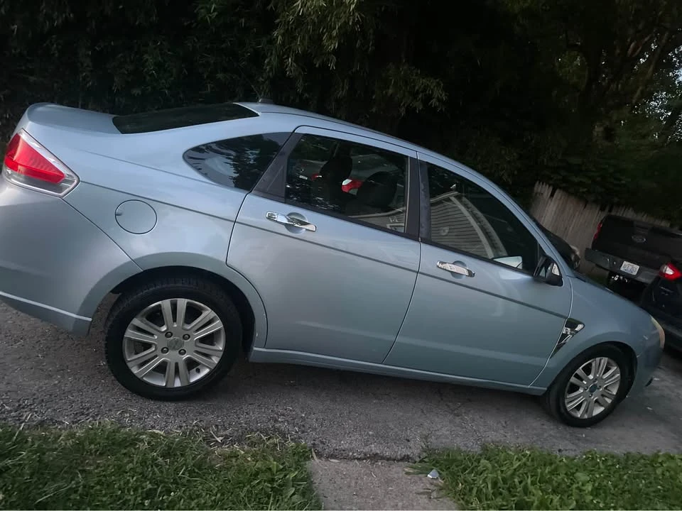 2008 Ford Focus - Image 2 of 4