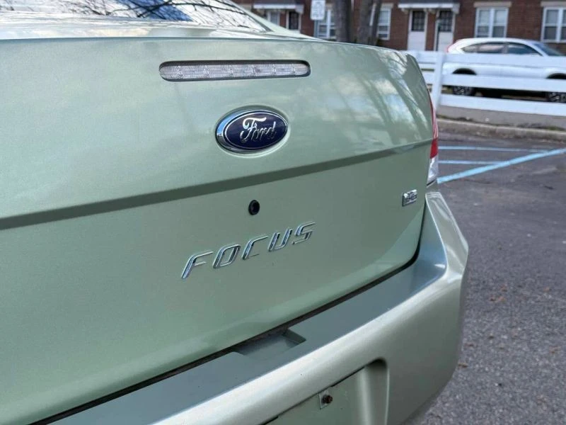 2008 Ford Focus 2nd Gen - Image 10 of 12