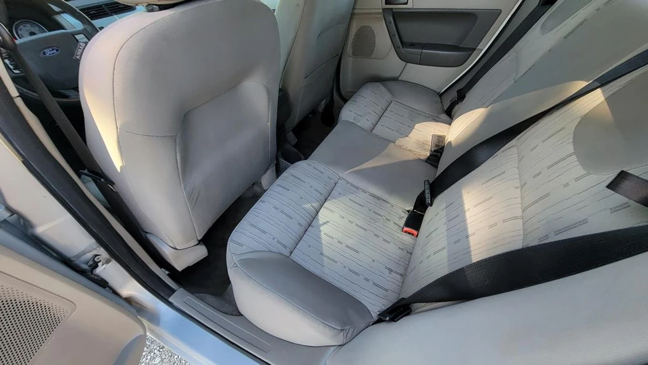 2008 Ford Focus 2nd Gen - Image 16 of 21