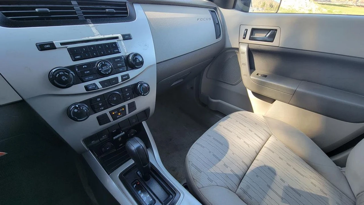 2008 Ford Focus 2nd Gen - Image 19 of 21