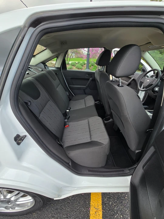 2008 Ford Focus 2nd Gen - Image 7 of 11