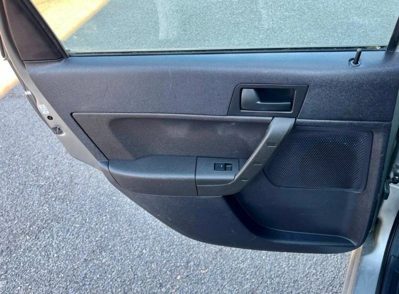 2008 Ford Focus 2nd Gen - Image 12 of 12