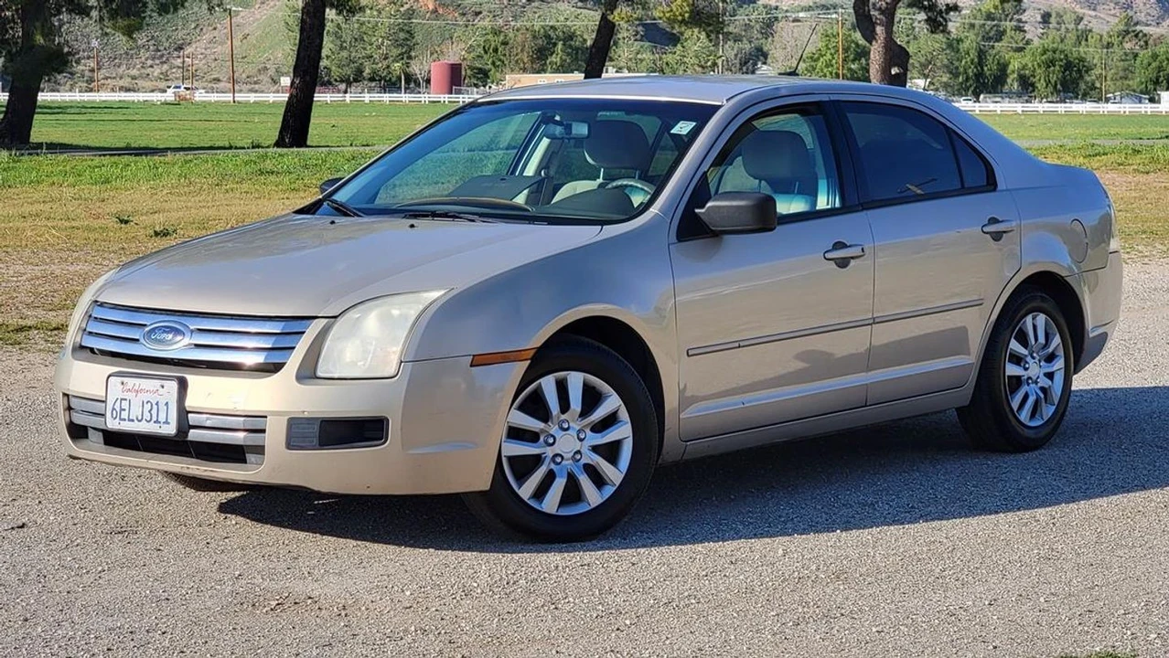 2008 Ford Fusion 1st Gen - Image 2 of 26