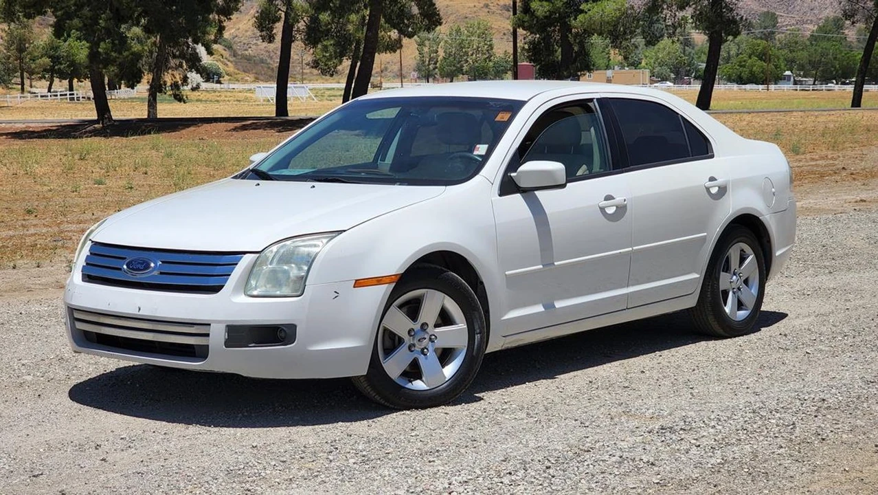 2008 Ford Fusion 1st Gen - Image 2 of 12