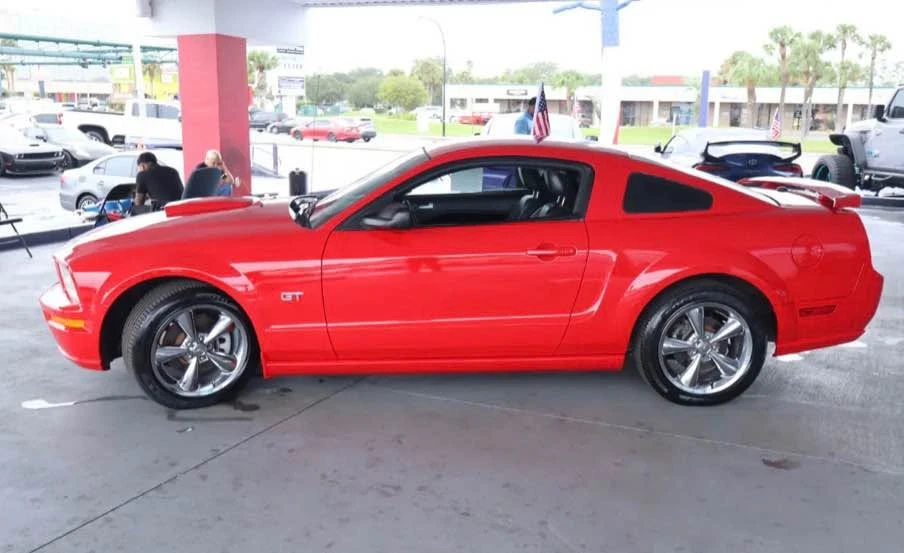 2008 Ford GT - Image 2 of 12