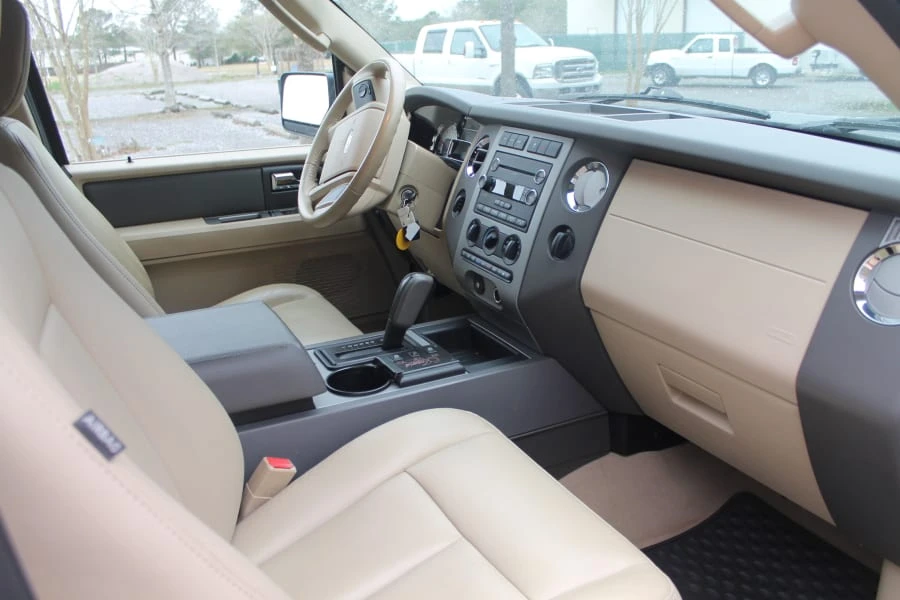 2008 Ford Expedition 3rd Gen - Image 5 of 9