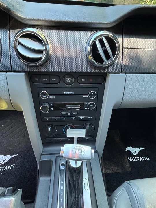 2008 Ford S197 Mustang - Image 13 of 14