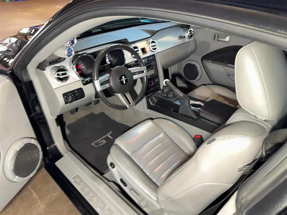 2008 Ford S197 Mustang - Image 11 of 31