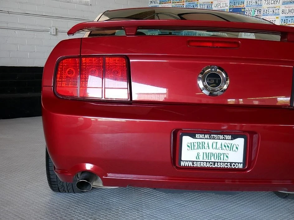2008 Ford S197 Mustang - Image 9 of 12
