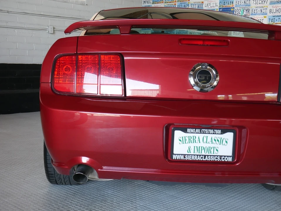 2008 Ford S197 Mustang - Image 9 of 12