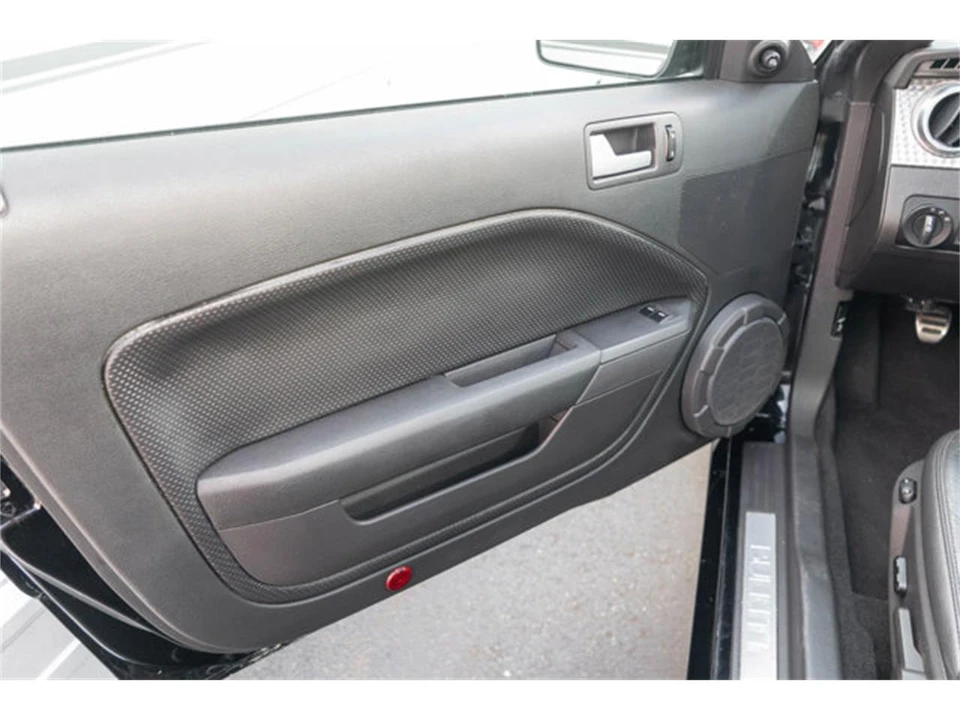 2008 Ford S197 Mustang - Image 10 of 12