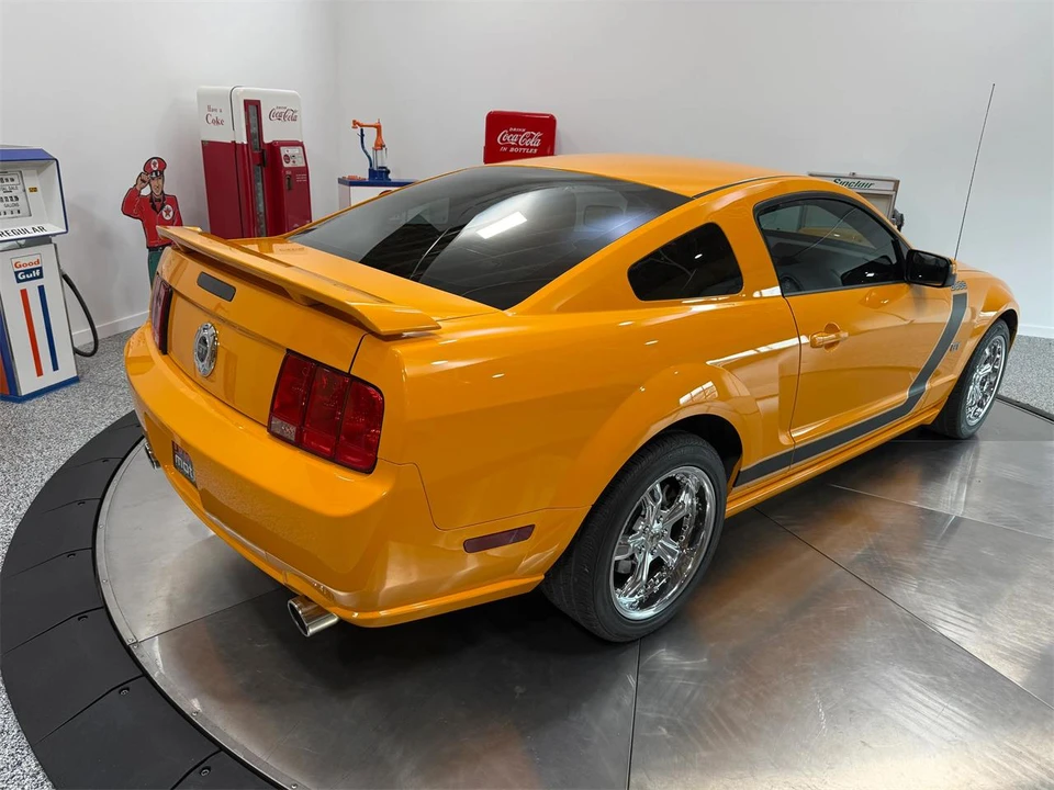 2008 Ford S197 Mustang - Image 16 of 31