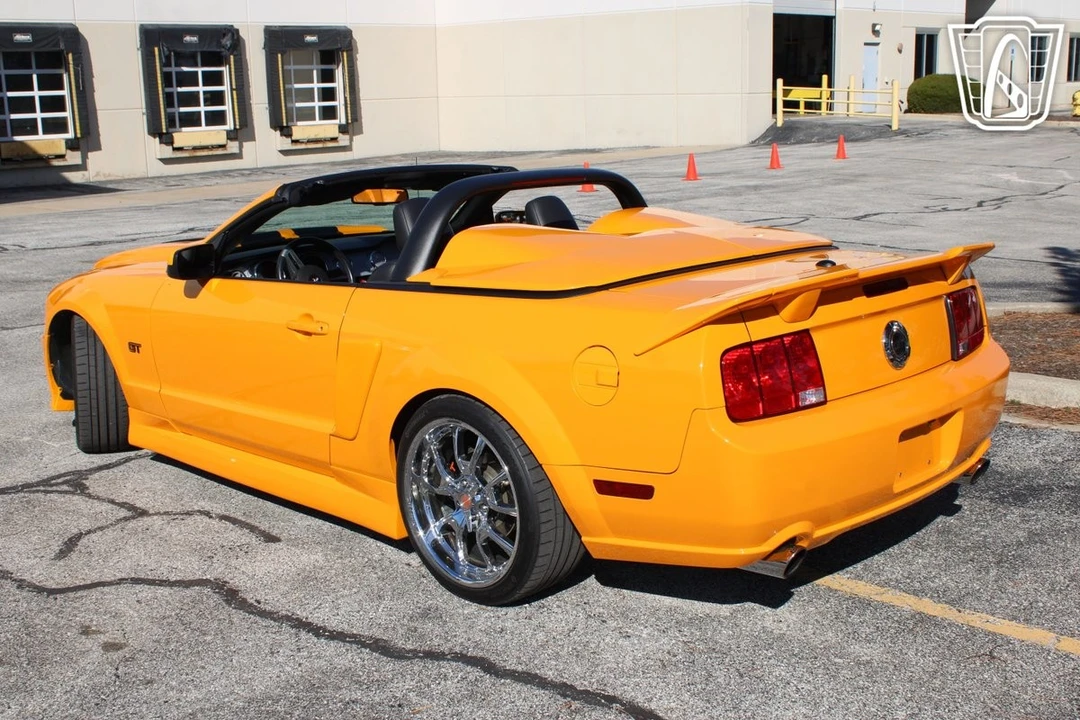 2008 Ford S197 Mustang - Image 8 of 12