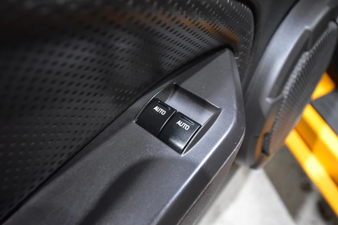 2008 Ford S197 Mustang - Image 17 of 21