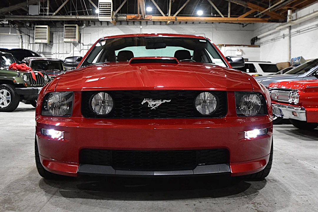 2008 Ford S197 Mustang - Image 2 of 12