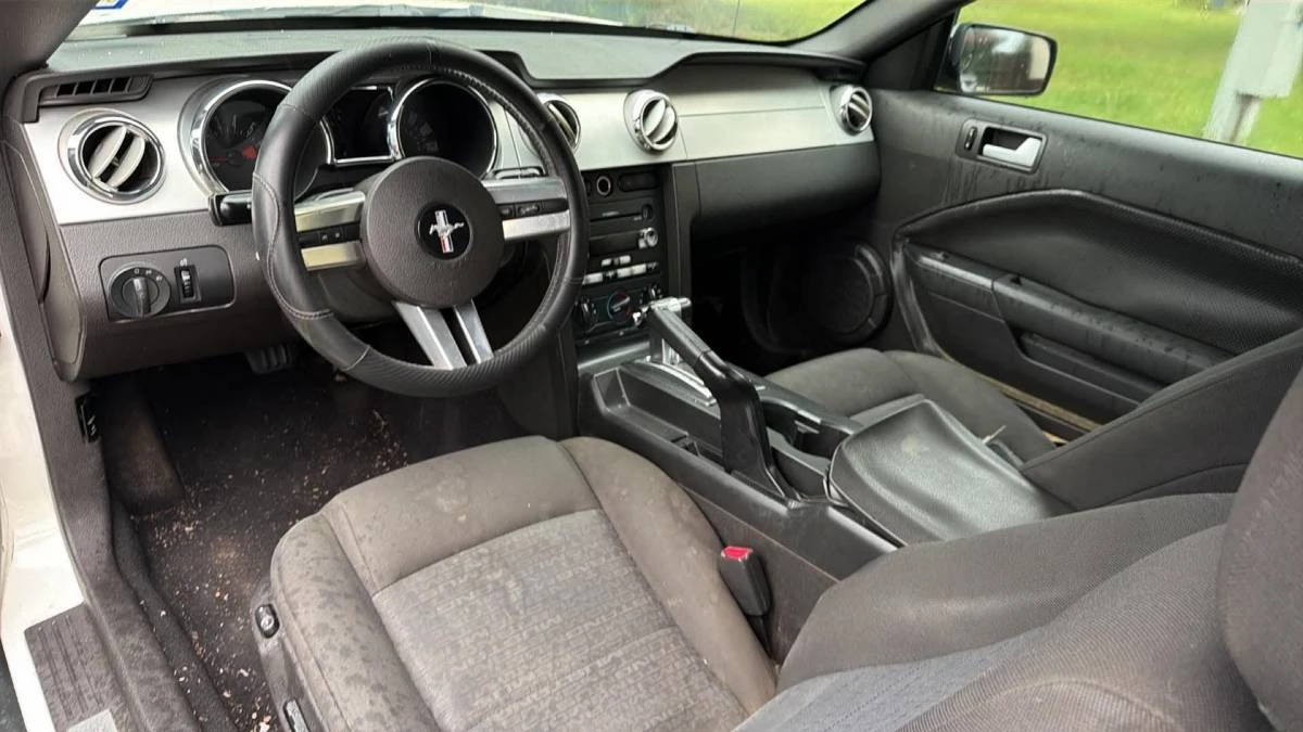 2008 Ford S197 Mustang - Image 3 of 10