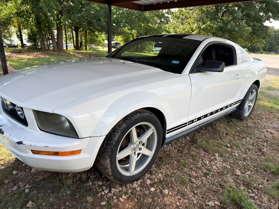 2008 Ford S197 Mustang - Image 6 of 10