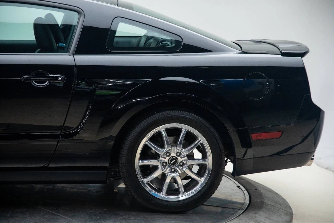 2008 Ford S197 Mustang - Image 14 of 21