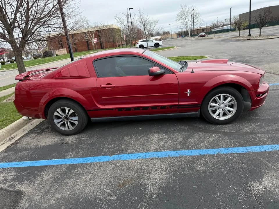 2008 Ford S197 Mustang - Image 3 of 10
