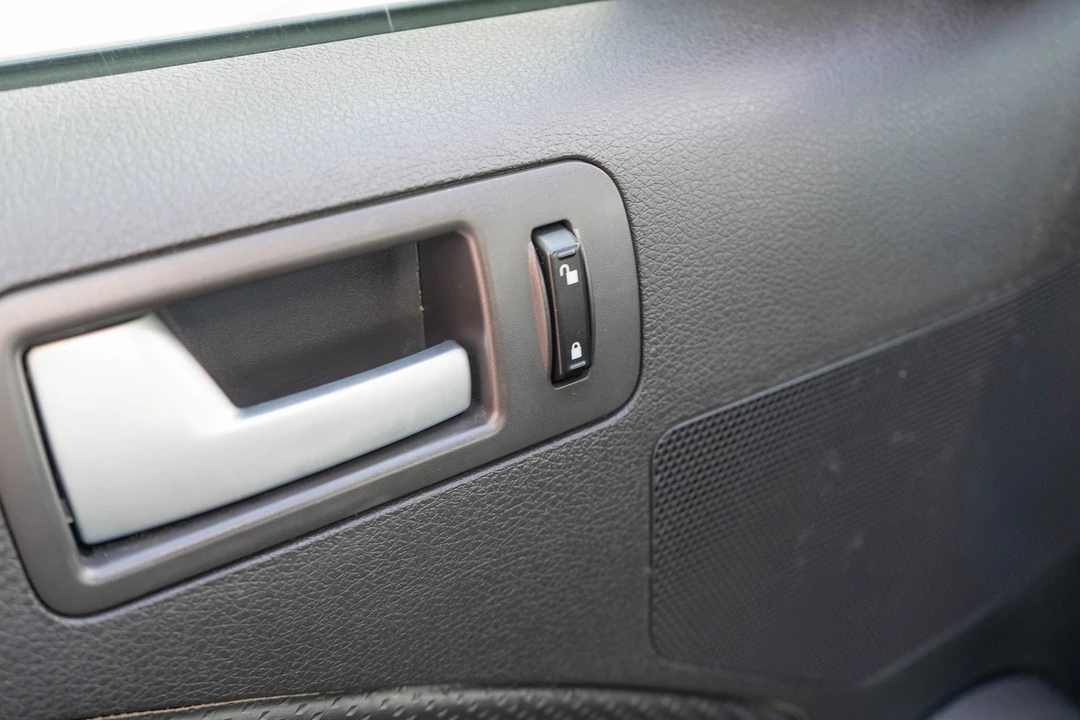 2008 Ford S197 Mustang Bullitt - Image 10 of 31