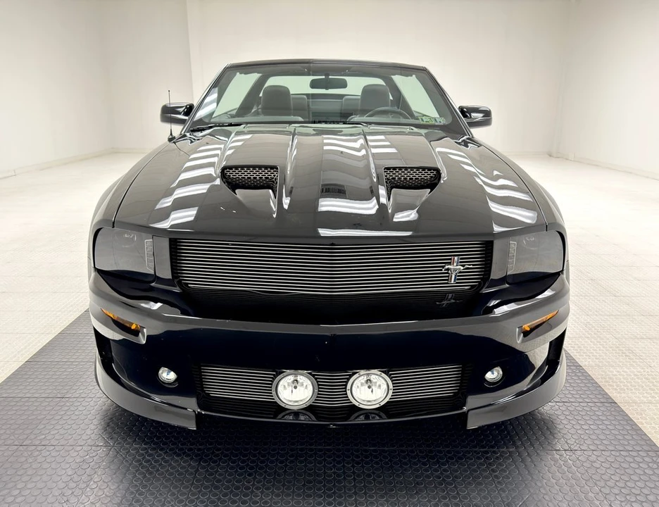 2008 Ford S197 Mustang - Image 11 of 12