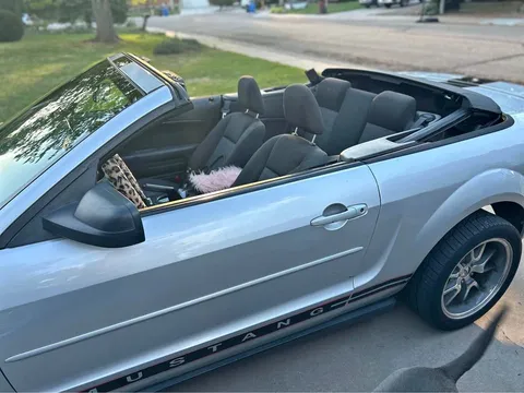 2008 Ford Mustang Convertible 2D