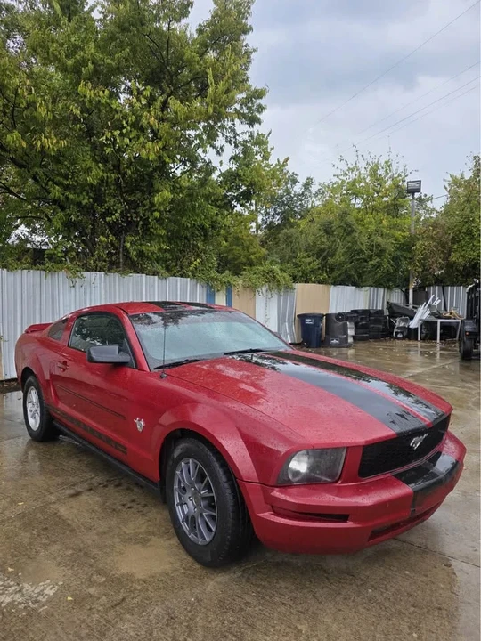2008 Ford S197 Mustang - Image 2 of 11