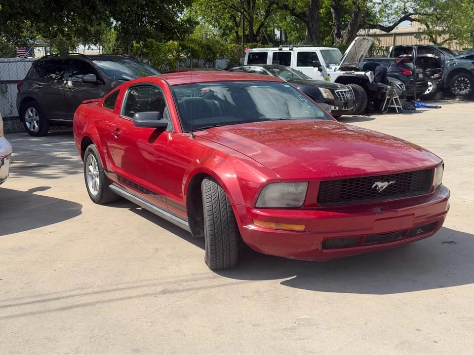 2008 Ford S197 Mustang - Image 2 of 20