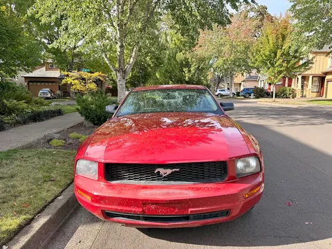 2008 Ford Mustang Deluxe Coupe 2D