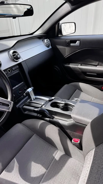 2008 Ford S197 Mustang - Image 11 of 20