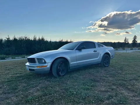 2008 Ford Mustang Deluxe Coupe 2D