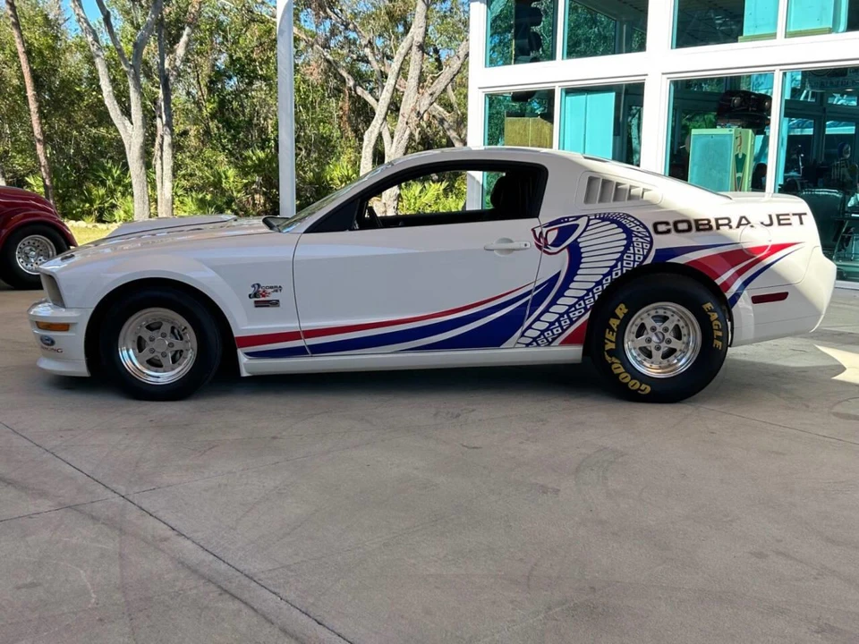 2008 Ford S197 Mustang - Image 11 of 29