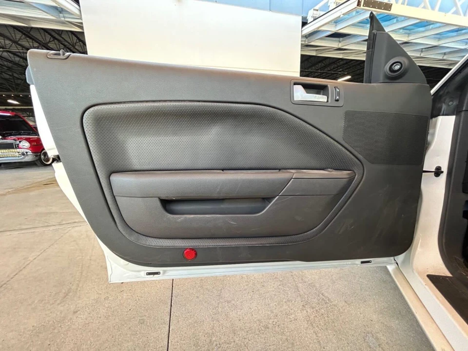 2008 Ford S197 Mustang - Image 15 of 29