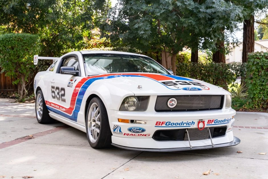 2008 Ford S197 Mustang - Image 1 of 10