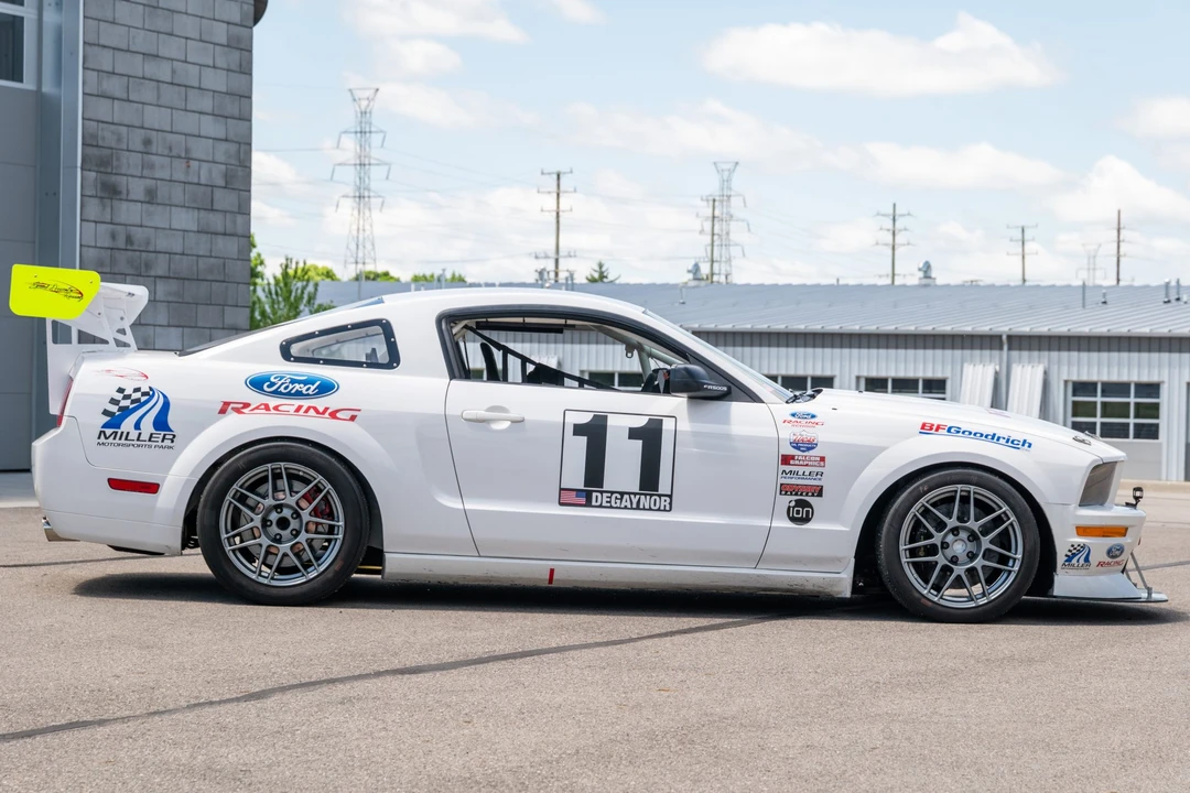 2008 Ford S197 Mustang - Image 4 of 31