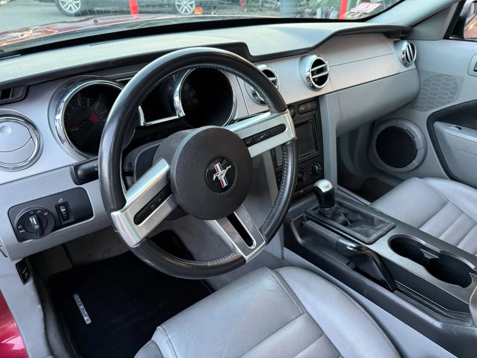 2008 Ford S197 Mustang - Image 9 of 12