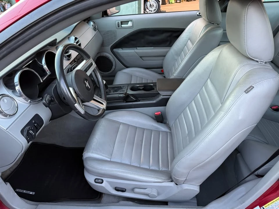 2008 Ford S197 Mustang - Image 8 of 12