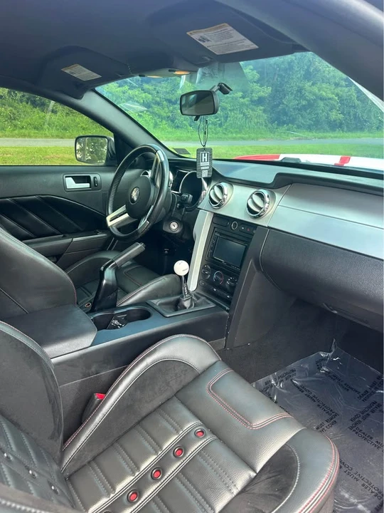 2008 Ford S197 Mustang - Image 10 of 11