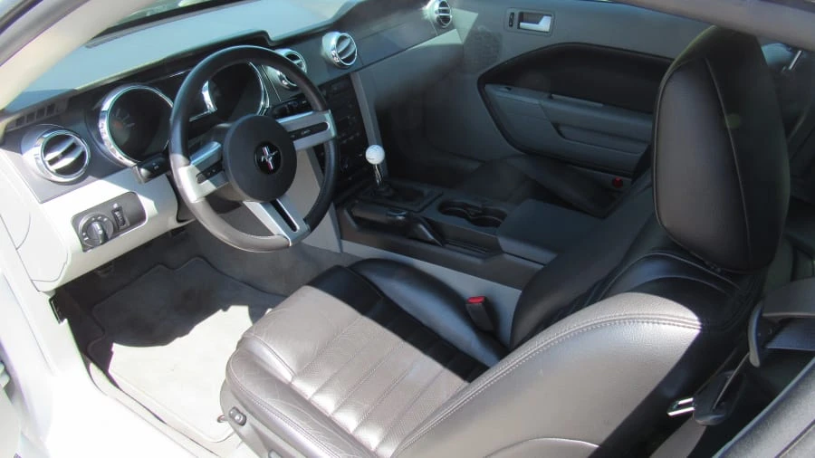 2008 Ford S197 Mustang - Image 4 of 8