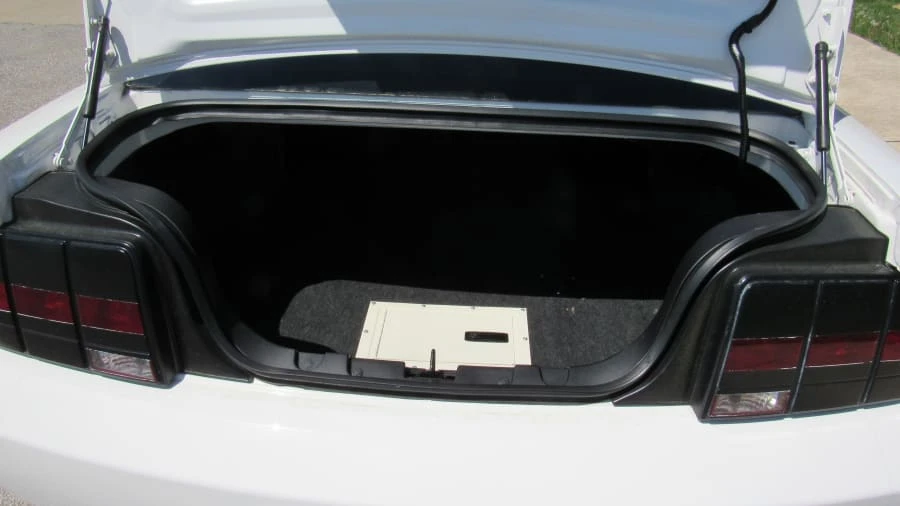 2008 Ford S197 Mustang - Image 6 of 8