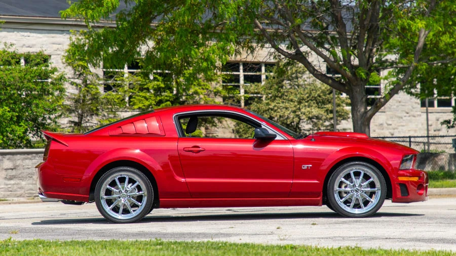 2008 Ford S197 Mustang - Image 8 of 12
