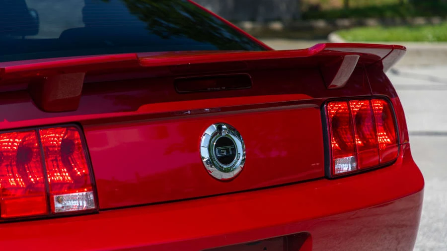 2008 Ford S197 Mustang - Image 11 of 12
