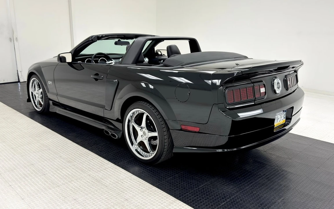 2008 Ford S197 Mustang - Image 6 of 12