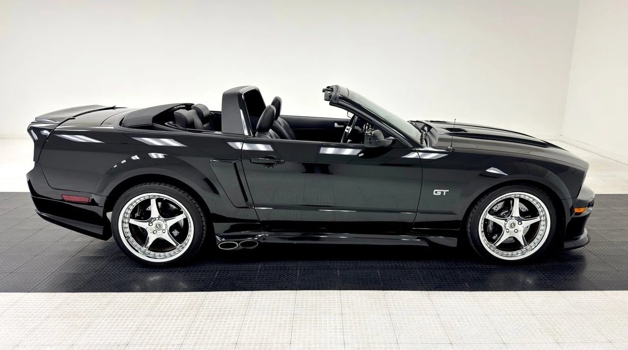 2008 Ford S197 Mustang - Image 9 of 12
