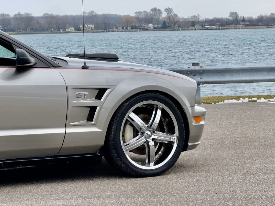2008 Ford S197 Mustang - Image 16 of 29