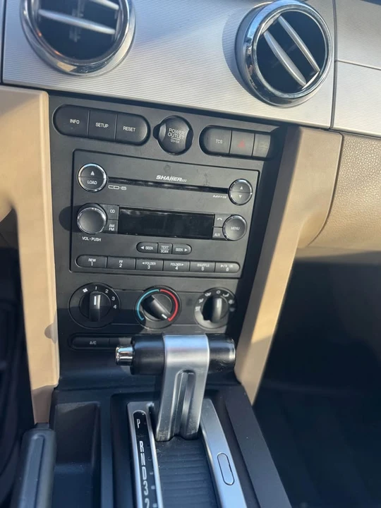 2008 Ford S197 Mustang - Image 10 of 15
