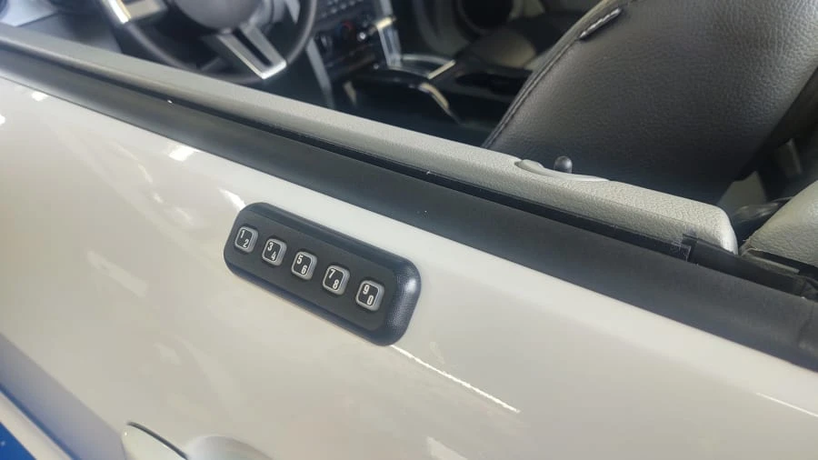 2008 Ford S197 Mustang - Image 18 of 25