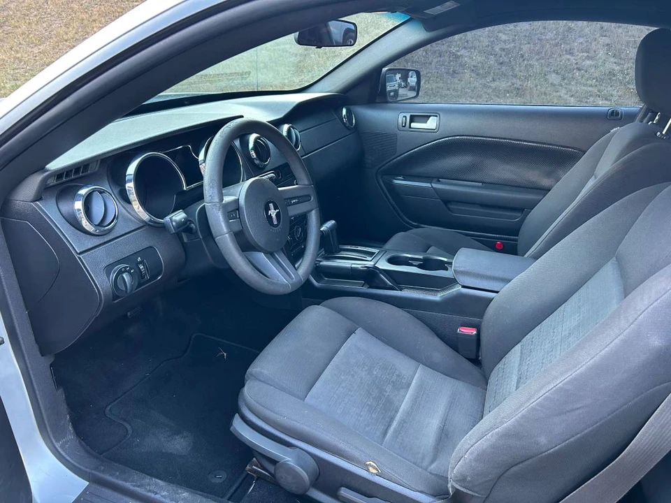 2008 Ford S197 Mustang - Image 6 of 8