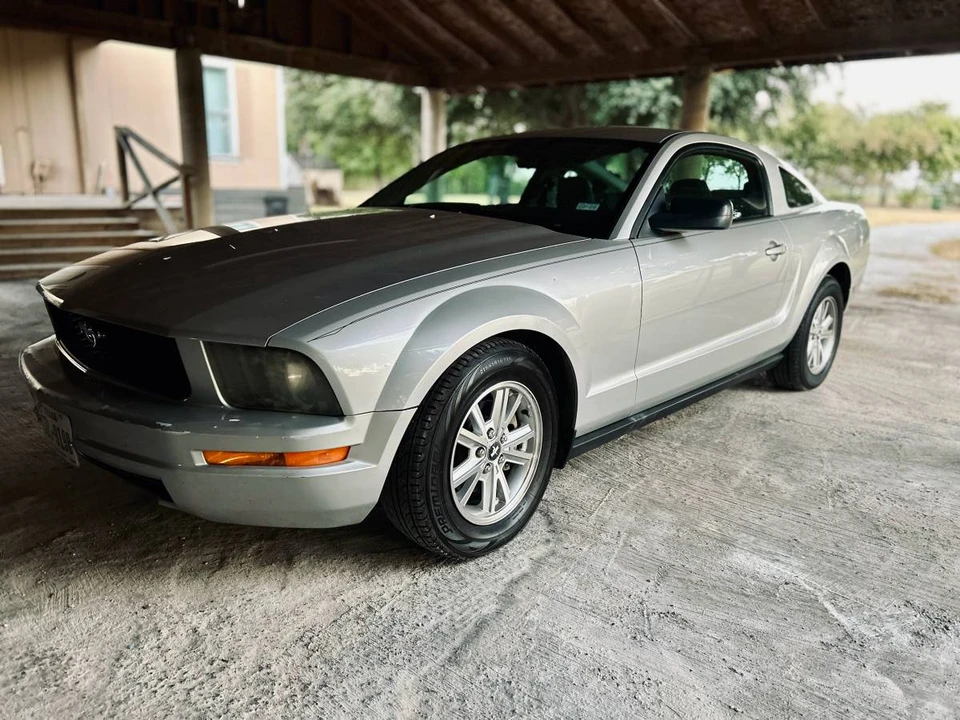 2008 Ford S197 Mustang - Image 2 of 13