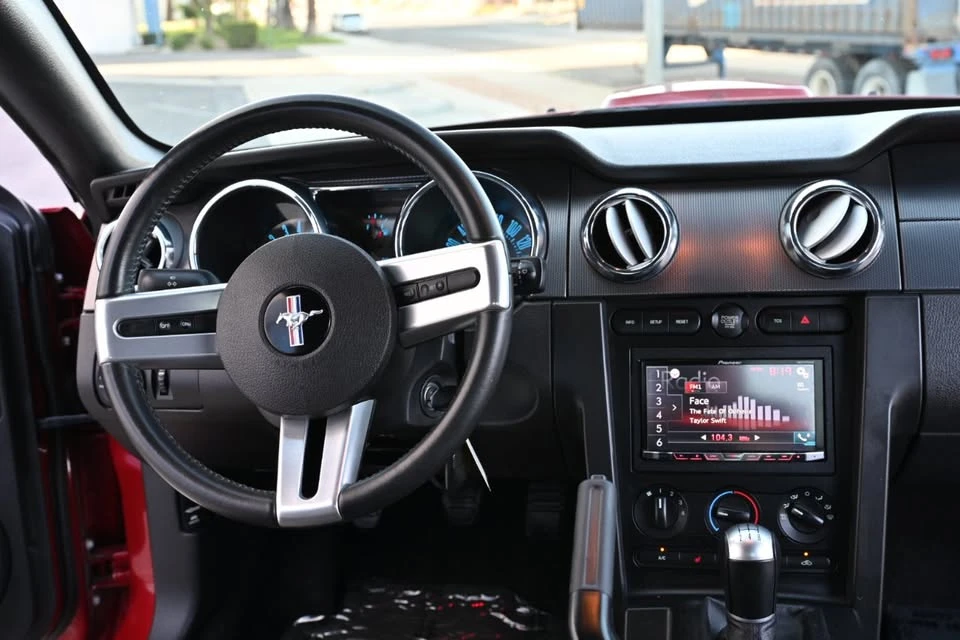 2008 Ford S197 Mustang - Image 16 of 20